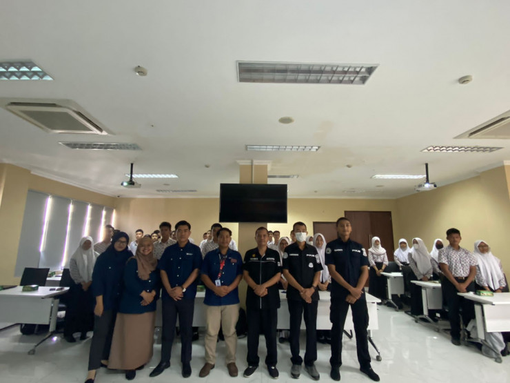 Humas Polresta Sidoarjo Sharing bareng Pelajar