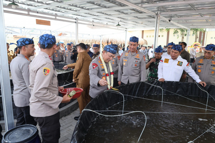 Dukung Pemberdayaan Masyarakat, Kapolri Resmikan Balai Latihan Polisi Peduli Pengangguran